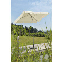 Rechthoekige parasol op een terras