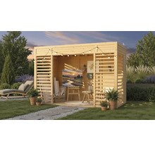 Houten tuinpaviljoen met kunststudio, ligstoel en planten