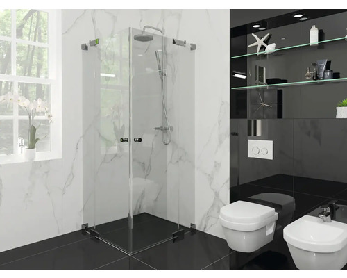 Moderne badkamer met douchecabine, toilet en bidet