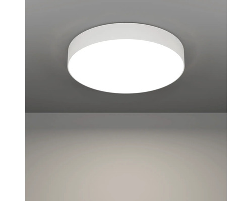 Witte ronde plafondlamp aan het plafond