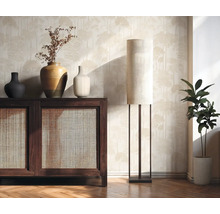 Woonkamerscène met dressoir, vazen, staande lamp en kamerplant