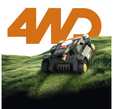 Robotmaaier met vierwielaandrijving op een gazon