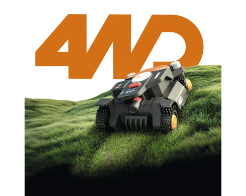 Robotmaaier met vierwielaandrijving op een gazon