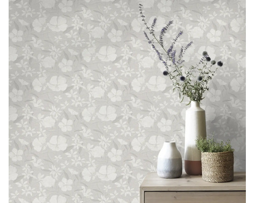 Behang met bloemmotief in interieur