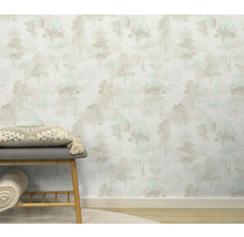 Kamerweergave met behang met boommotief en zitbank