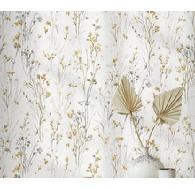 Behang met geel bloemmotief