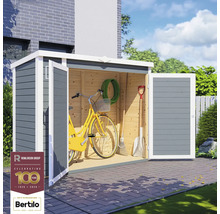 Tuinhuis met openstaande deuren en tuingereedschap