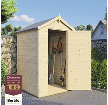 Houten tuinhuis met open deuren en tuingereedschap binnenin