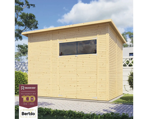 Houten tuinhuis met raam voor de tuin