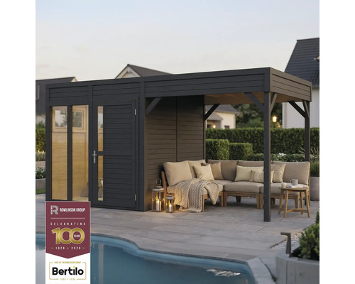Tuinhuis met loungegedeelte en hoekbank op terras