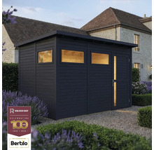 Donkergrijze houten tuinschuur met plat dak, deur en ramen in de tuin