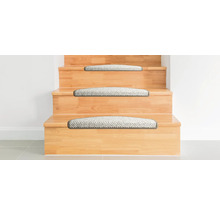 Houten trap met trapmatten