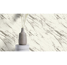 Decoratieve wand met marmerlook en vaas