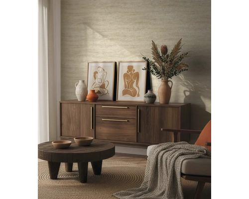 Woonkamer met dressoir, decoratie en abstracte kunstwerken voor een gezellige sfeer