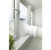 Raamafdichting voor airconditioner met afvoerslang gemonteerd op raamkozijn