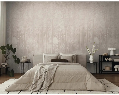 Slaapkamer met bed, nachtkastjes, rek en behang met bosmotief