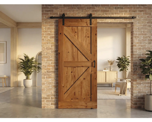 Houten schuifdeur met beslag voor een bakstenen muur