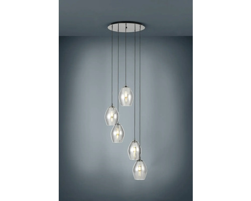 Hanglamp met vijf glazen lampenkappen aan een plafondbevestiging