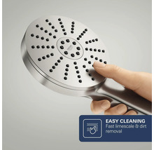 Grohe handdouche met siliconen sproeigaatjes voor het eenvoudig verwijderen van kalk en vuil door afvegen. Grohe Logo.