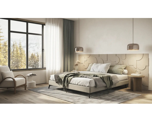 Moderne slaapkamer met tweepersoonsbed, gestructureerd hoofdbord, hanglampen, groot raam met uitzicht op het bos en vloerkleed op houten vloer.