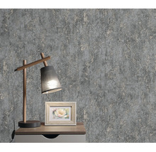 Vliesbehang met gestructureerde betonlook, modern ontworpen voor een tijdloze wanddecoratie.