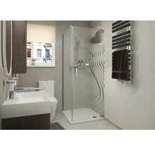 Moderne badkamer met vierkante glazen douchecabine, wastafel, toilet en handdoekradiator in een licht en eigentijds ontwerp.