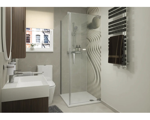 Moderne badkamer met vierkante glazen douchecabine, wastafel, toilet en handdoekradiator in een licht en eigentijds ontwerp.