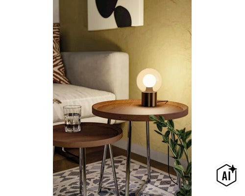 Moderne tafellamp met glazen bol op bijzettafels in de woonkamer (Image AI modified or generated)