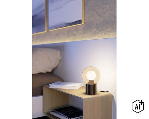 Moderne tafellamp met glazen bol op nachtkastje in de slaapkamer (Image AI modified or generated)