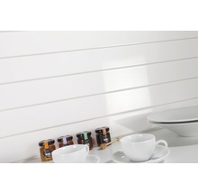 Decoratieve houten panelen met honingpotten en servies