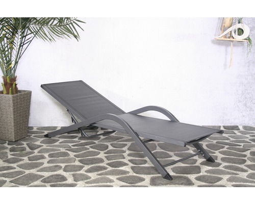 Tuinstoel met verstelbare rugleuning en metalen frame