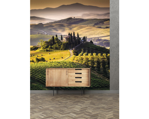 Fotobehang met Toscaans landschap achter dressoir