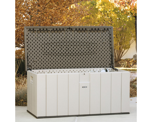 Geopende tuinkist voor buitenopslag