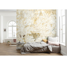 Woonkamer met junglebehang met tropische planten en een luipaard