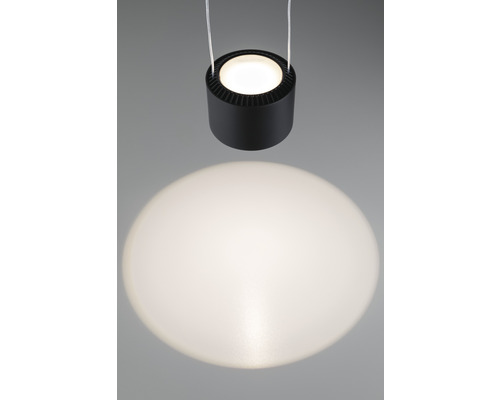 Zwarte hanglamp met lichtbundel