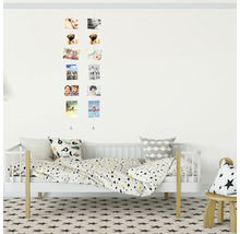 Kinderkamer met fotogalerij, kinderbed en sterrenkleed