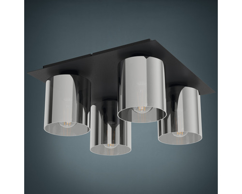 Plafondlamp met vier lampen en cilindervormige lampenkappen