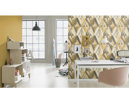 Moderne werkkamer met bureau, plank en behang met patroon