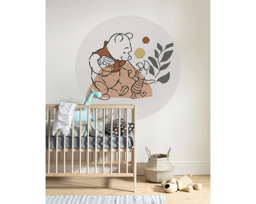 Kinderkamer met muursticker, kinderbed en decoratie