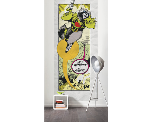 Behang in stripboekstijl met wasbeermotief in de kamer