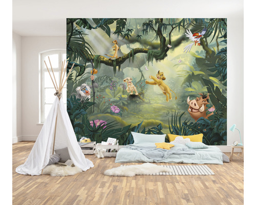 Fotobehang met jungle scène uit The Lion King in een kinderkamer