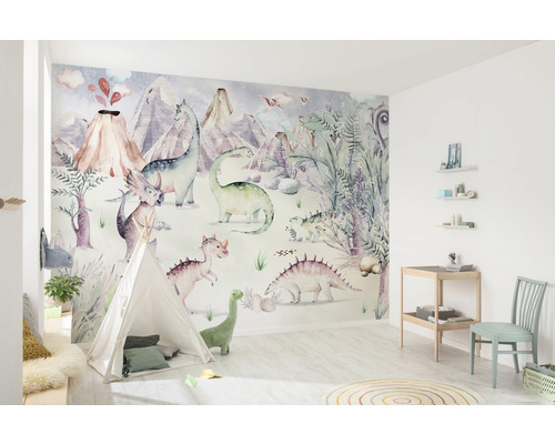 Kinderkamer met dinosaurusbehang, speeltent en houten meubels