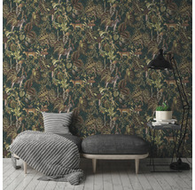 Kamer met junglebehang met planten en dieren