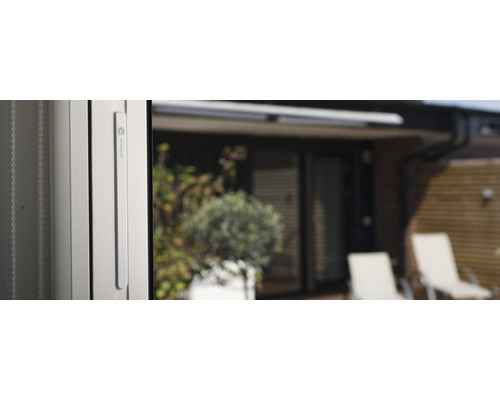 Raam met sensor om te openen en te sluiten