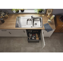 Spoelbak en onderkast met afvalscheidingssysteem in een keukenblok