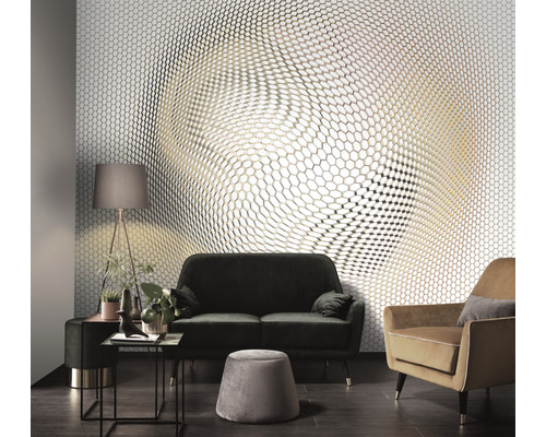Woonkamer met mozaïektegelwand in een zeshoekig patroon