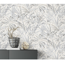 Behang met palmmotief in interieur