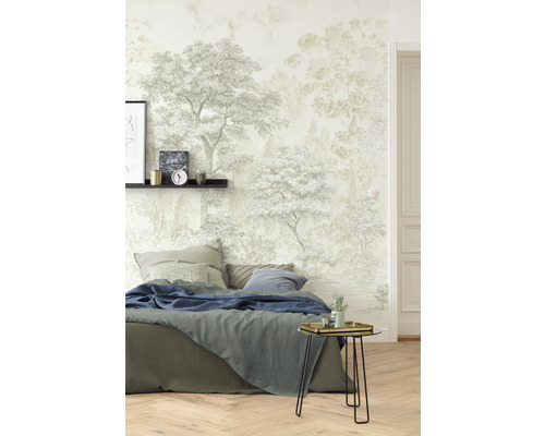 Slaapkamer met behangmotief, bed en nachtkastje