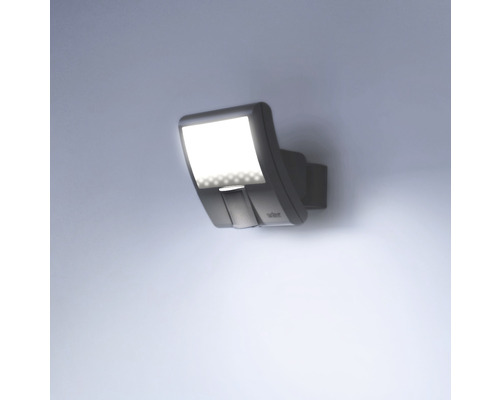 Grijze buitenwandlamp met ledlicht