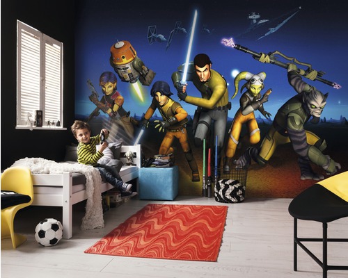Kinderkamer met Star Wars muurschildering, bed, tapijt en decoratie